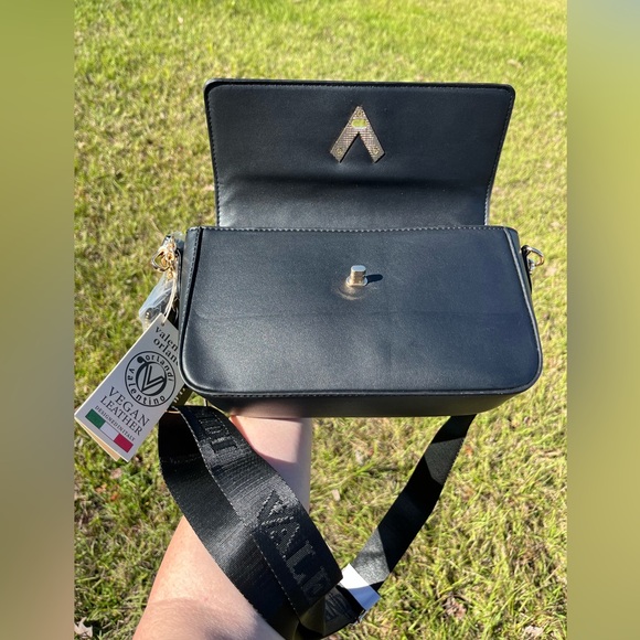 NWT Valentino Orlandi Black Gold Studded Bag With Additional Pouch And 2 Straps - Picture 3 of 15